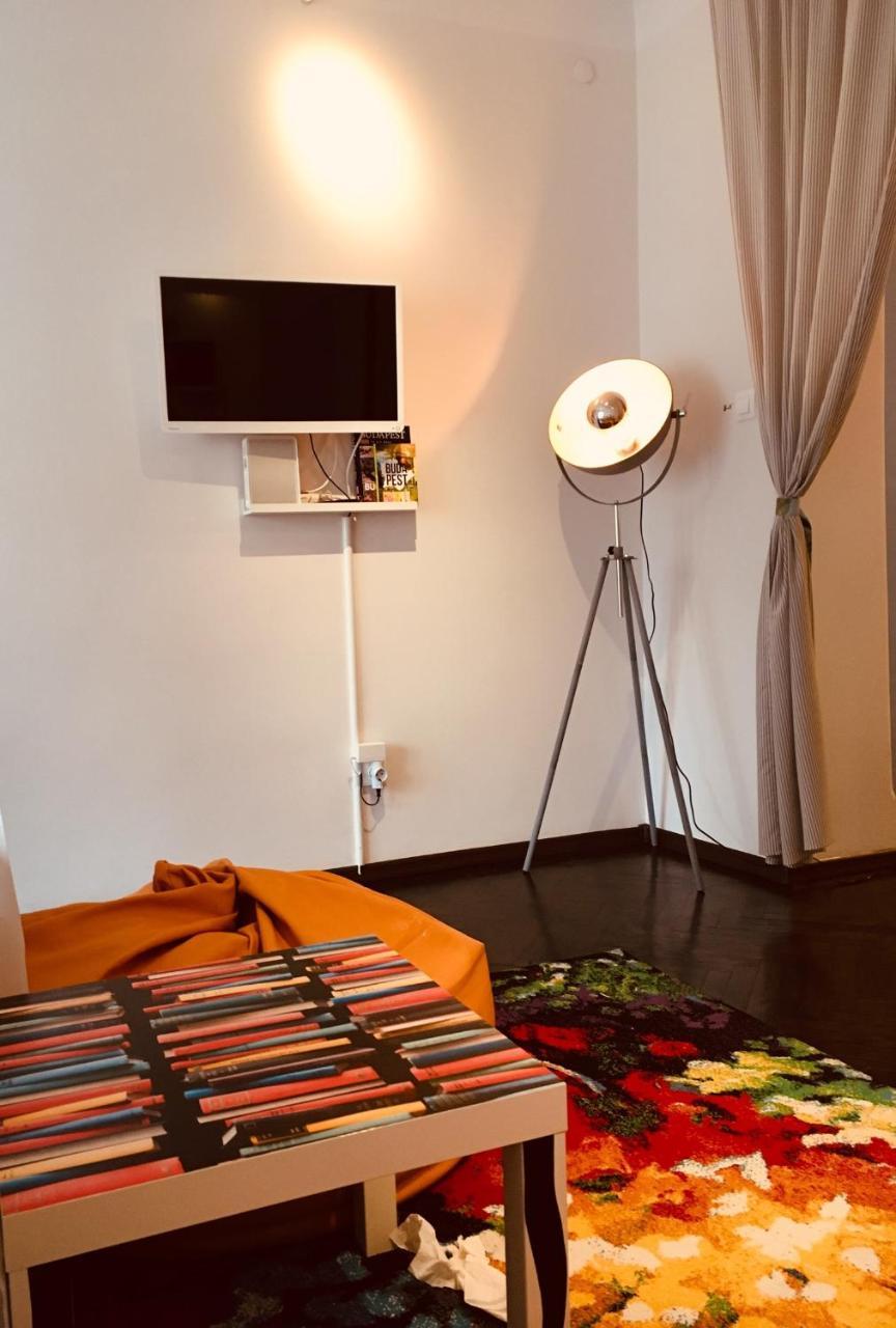 My First Apartment Budapest Exterior foto